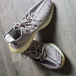 Adidas Yeezy Boost 350 V2 Low Zyon